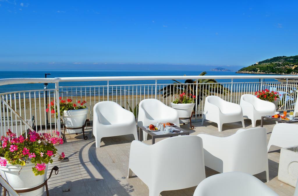 Hotel Villa Eleonora Scauri  Dış mekan fotoğraf