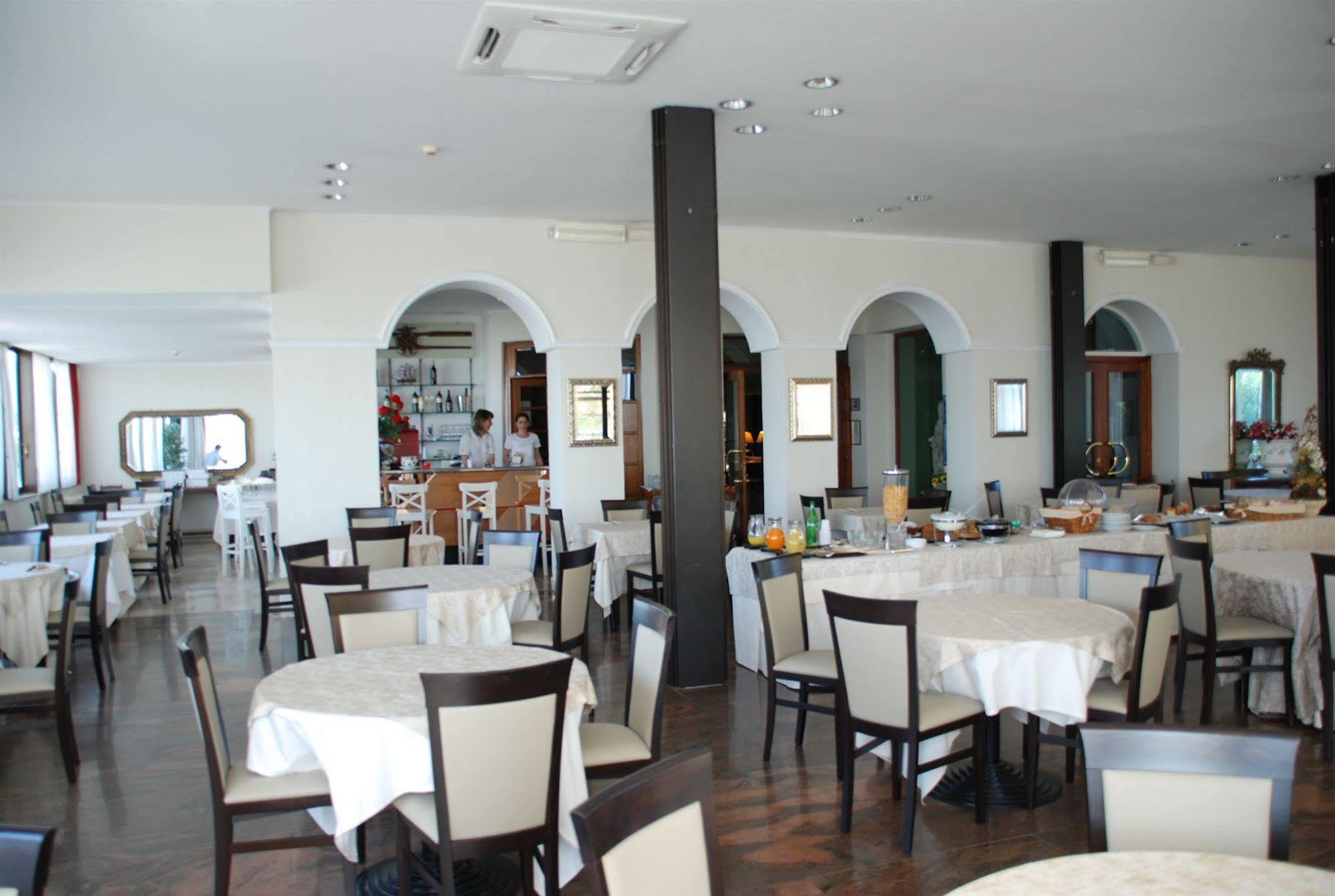 Hotel Villa Eleonora Scauri  Dış mekan fotoğraf